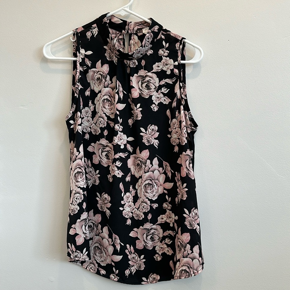 Sienna Sky. Size M. Black and pink floral dress blouse.